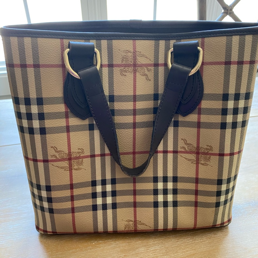Authentic Leather Burberry top handle 11x11